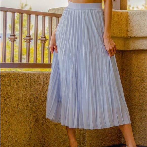 H&M Dresses & Skirts - Light Blue Pleated Skirt